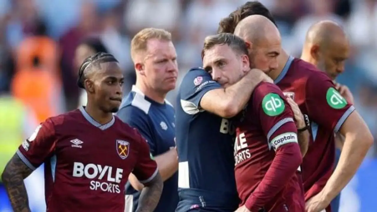 هبوط وست هام رغم فوزه على ليدز 3-0: مأساة “إمبراطورية” من قمة كرة القدم الأوروبية.